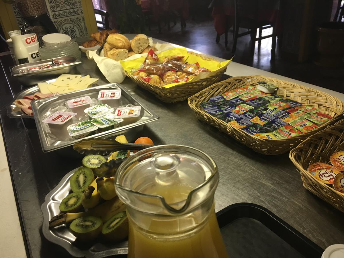 Hotel Restaurant La Garenne Tresserre Εξωτερικό φωτογραφία