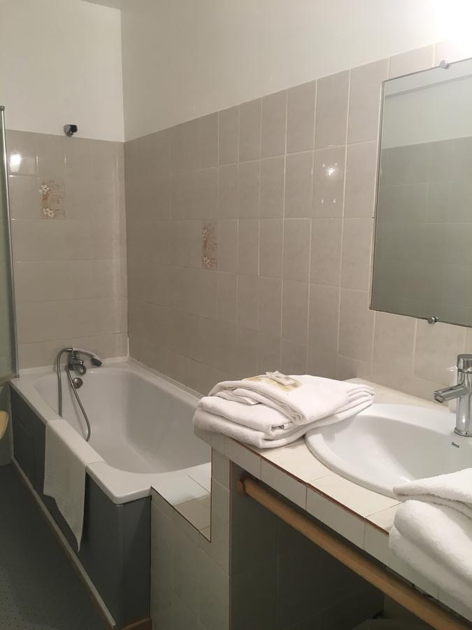 Hotel Restaurant La Garenne Tresserre Εξωτερικό φωτογραφία